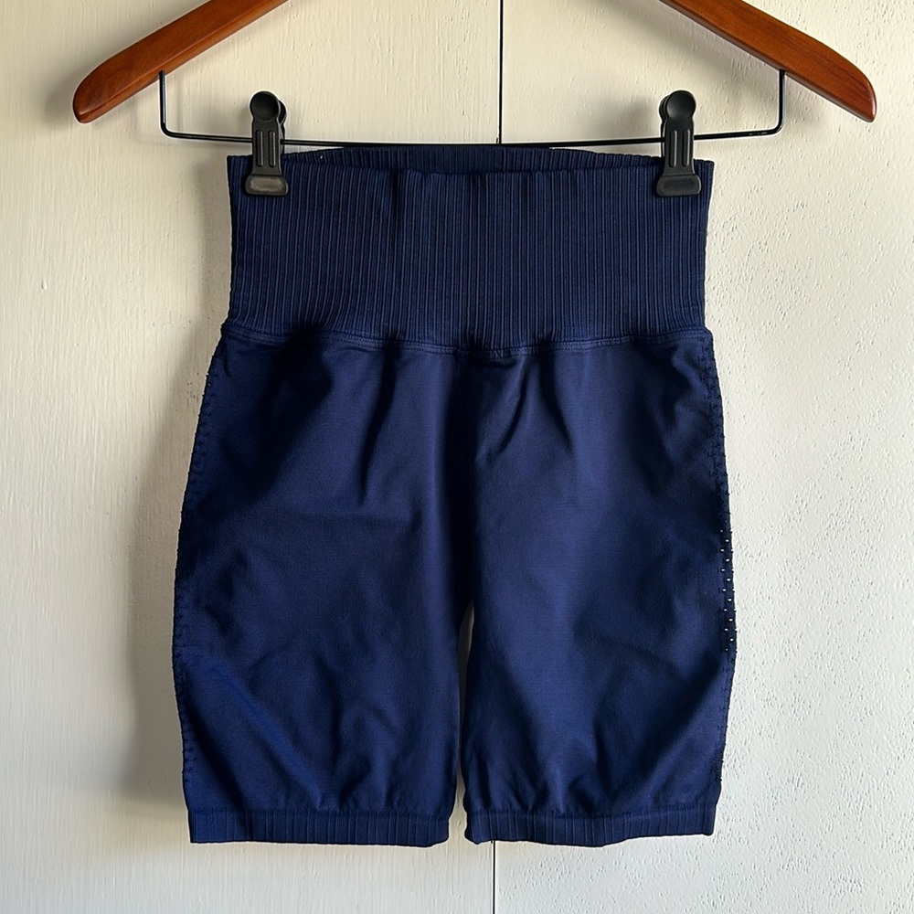 Free People Movement x Hatch Good Karma Bike Shorts Size M/L NWOT